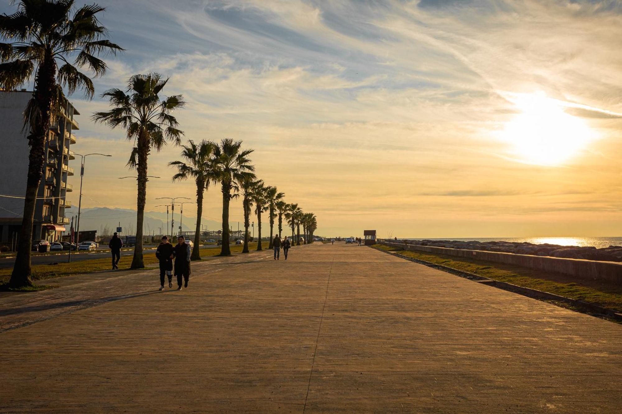 G-Point New Beach Batumi Zewnętrze zdjęcie